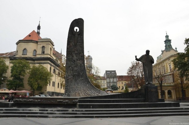 Памятник Тарасу Шевченко