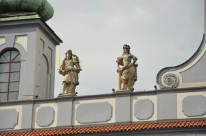 Скульптуры городской ратуши