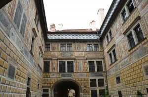 Внутренний дворик в замке