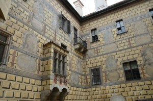 Внутренний дворик в замке