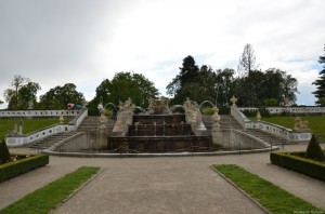 каскадный фонтан XVIII века в верхнем парке замка Чешский Крумлов