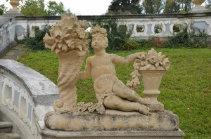 каскадный фонтан XVIII века в верхнем парке замка Чешский Крумлов