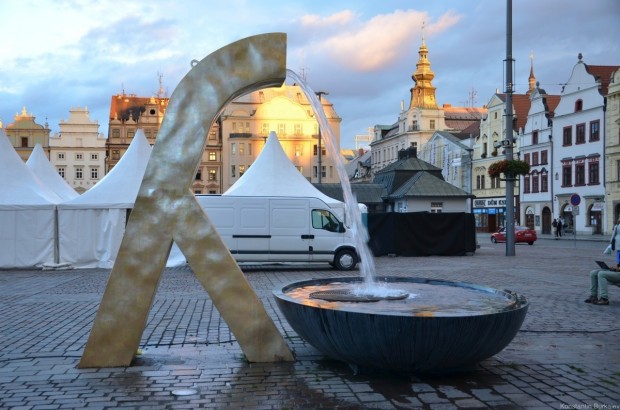 Фонтан на Площади Республики Фонтан на Площади Республики