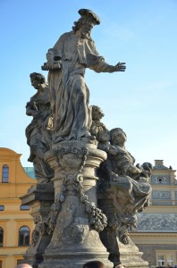 Скульптура на Карловом мосту