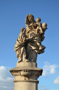 Скульптура на Карловом мосту