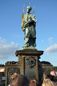 Скульптура на Карловом мосту