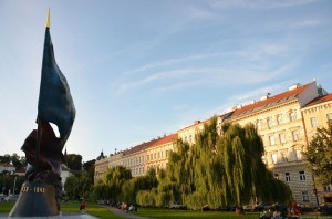 площадь Кларов