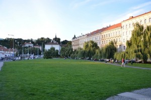 площадь Кларов