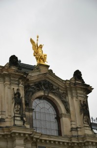 Терраса Брюля. Архитектура. Здание Театра и Клуба Терраса Брюля. Архитектура. Здание Театра и Клуба