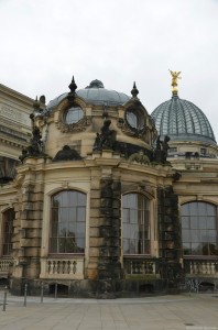 Терраса Брюля. Архитектура. Здание Театра и Клуба Терраса Брюля. Архитектура. Здание Театра и Клуба