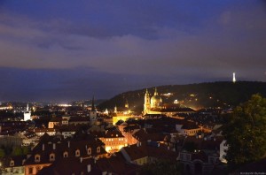 чудесный вид на ночную Прагу